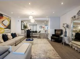 Majestic Villa in Downtown Griffintown