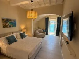 King Rooms