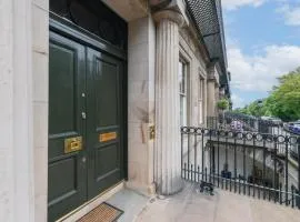 Elegant Georgian Retreat with Views of Arthurs Seat