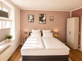 Stilvolles Altbau-Apartment in zentraler Lage mit Workspace、シュヴェリーンのホテル