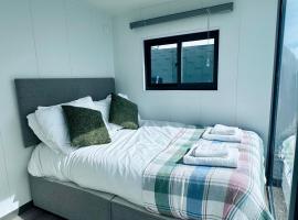 Glass House Retreats Brandon, ξενοδοχείο σε Brandon