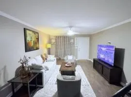 3BR Townhouse Perfect for Traveling professionals