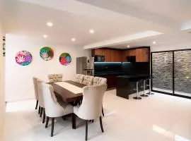 Centric house Game Room Terrace Family