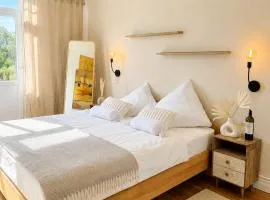 Velmora Boutique Suites - Exklusive Terrassenwohnung im Herzen Lübecks