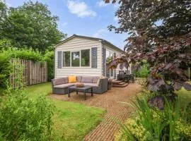 Rustig chalet 4 personen op recreatiepark de Friese Wadden Tzummarum