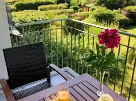 Ferienwohnung mit großem Balkon - ruhig, elbnah & stadtnah