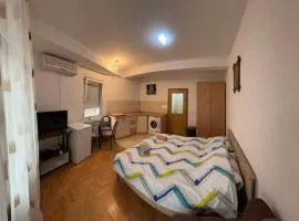 M apartment