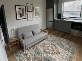 Cosy Hanleys Farm Retreat- mins to Remarks