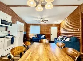 1818 Trailside Cedar - Cabin 2