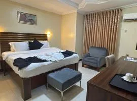The Carlisle Hotel LTD