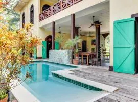 Monkey Room at Mahogany Hall -Gold Standard Certified
