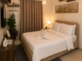 Cozy & Elegant 1BR Condo Casa Choy Suites at Kembali