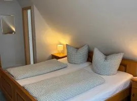 FeWo Skyblick Doppelzimmer mit Bad in Willingen