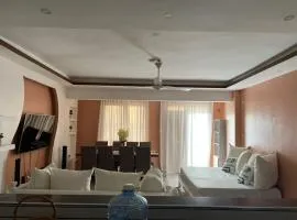 Utulivu Suites, Coastal 3BR, Pool, 7th Floor View