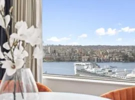 Breathtaking Harbour Bridge Views In Prime Locale