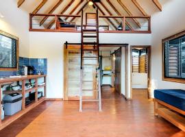 Toucan Cabaña at Inn The Trees -Gold Standard Certified – hotel w mieście Placencia