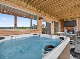 Branson 4BR Retreat w pools, pickleball and view, hôtel à Branson