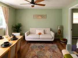 Grateful Manor-Close to Downtown- Sauna