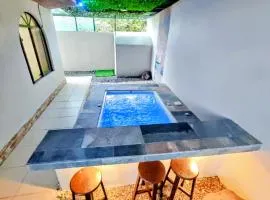 Alinas House