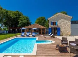 Lukini dvori by Villas Guide