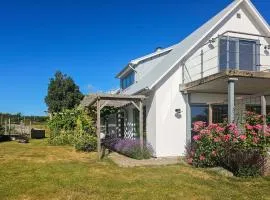 4 Bedroom Amazing Home In Kivik