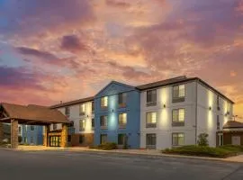 Comfort Inn & Suites Summerset - North Rapid City