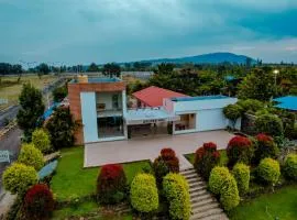 Golden Hill Resort