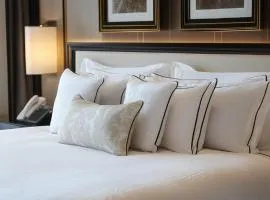 Hotel Enclave Suites