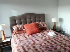 Guest Bedroom Airport & CBD Access