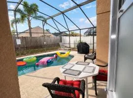 Home from Home Family Retreat Private Pool Minutes from Disney