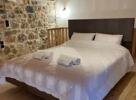 Mesovouni Stone Suites 1