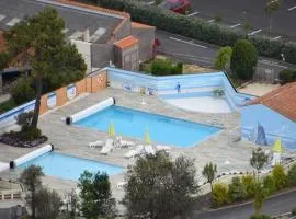 mobilhome climatisé ile d'Oléron 150m de la plage, piscines