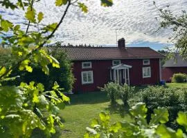 Villa Sakis - Historic Swedish Farm Cottage - Lake Sauna