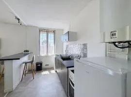 La Croix Cherriere