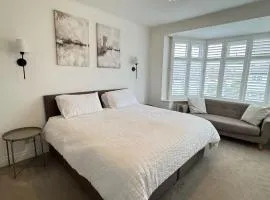 Spacious 3Bed Family Home Near Roundhay Park