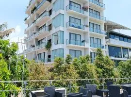 Water Park Suites