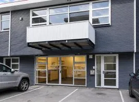 Modern Stay | Parking | Easy City Access