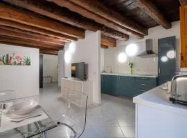 Sotto la torre Apartment