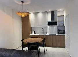 DUA' s apartments, next to Ilyonis Hotel
