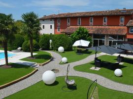 Hotel Borgo Torricella, hótel í San Vito al Tagliamento
