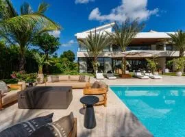 Villa Positano, Grand 6BR Family Villa in Miami
