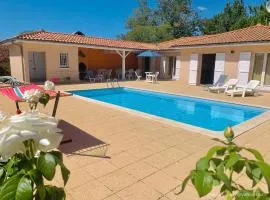 Villa lumineuse à Andernos-les-Bains avec piscine privée