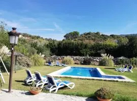 Spacious Villa with Private Pool, Mountain View, in Ubriquea