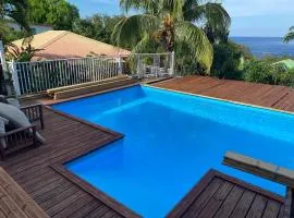 Appartement charmant à Pointe-Noire, vue mer, 51 m², piscine