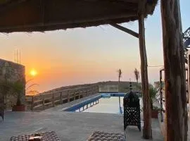 Spacious house near Asilah with shared pool