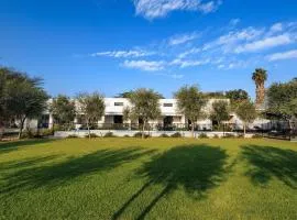 Karoo Retreat- Self Catering Villas and Guest House