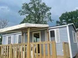 Bungalow charmant à Argences en Aubrac avec piscine