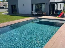 Villa spacieuse avec piscine à Deyme - 150 m²
