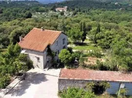 Maison accueillante, Les Vans, vue sur montagne, grand jardin