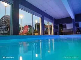 Gîte "fils et cotons" Piscine Intérieure chauffée à l'année et sauna